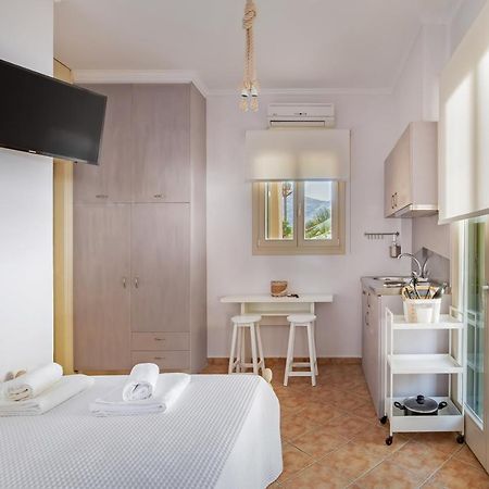 Nysa Residence Ménites المظهر الخارجي الصورة
